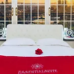Essential Botanic Napels