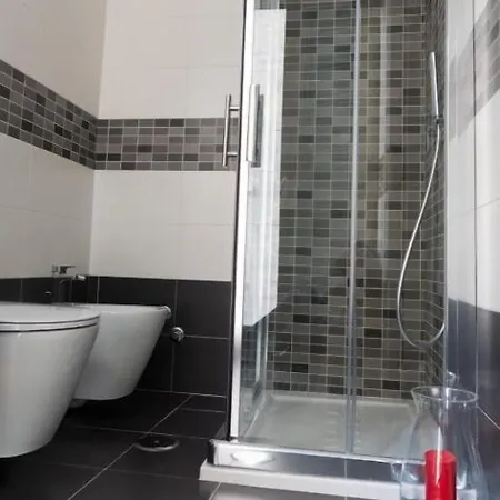 Essential Botanic 3*