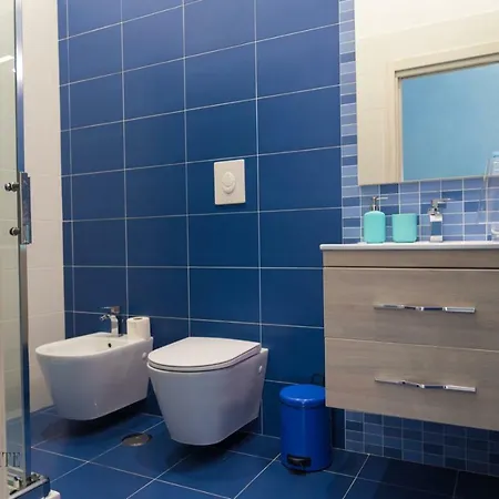 Essential Botanic 3*