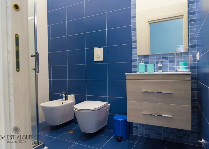 Essential Botanic 3*